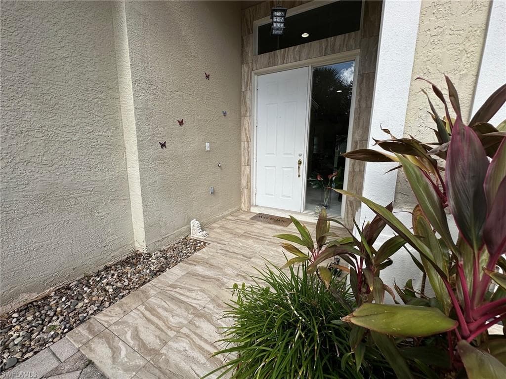 309 Harvard Ln, Naples, FL 34104-4
