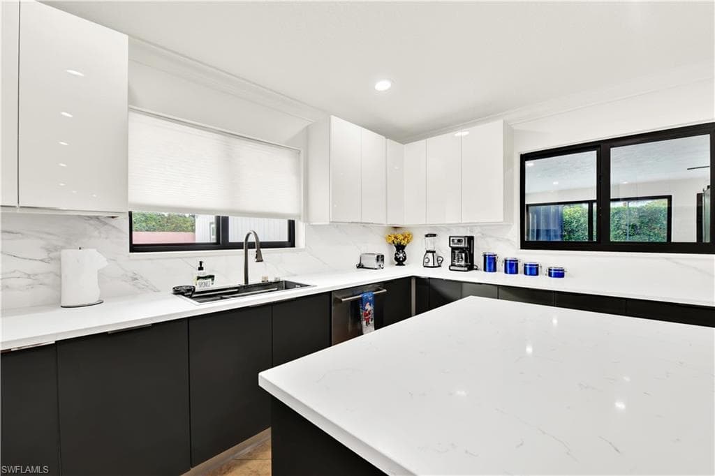 161 Golden Gate Blvd E, Naples, FL 34120-12