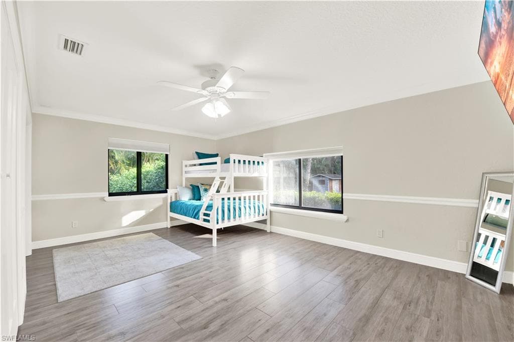161 Golden Gate Blvd E, Naples, FL 34120-17