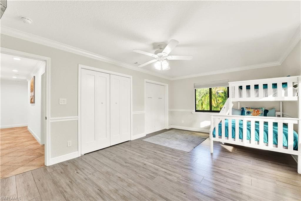 161 Golden Gate Blvd E, Naples, FL 34120-18