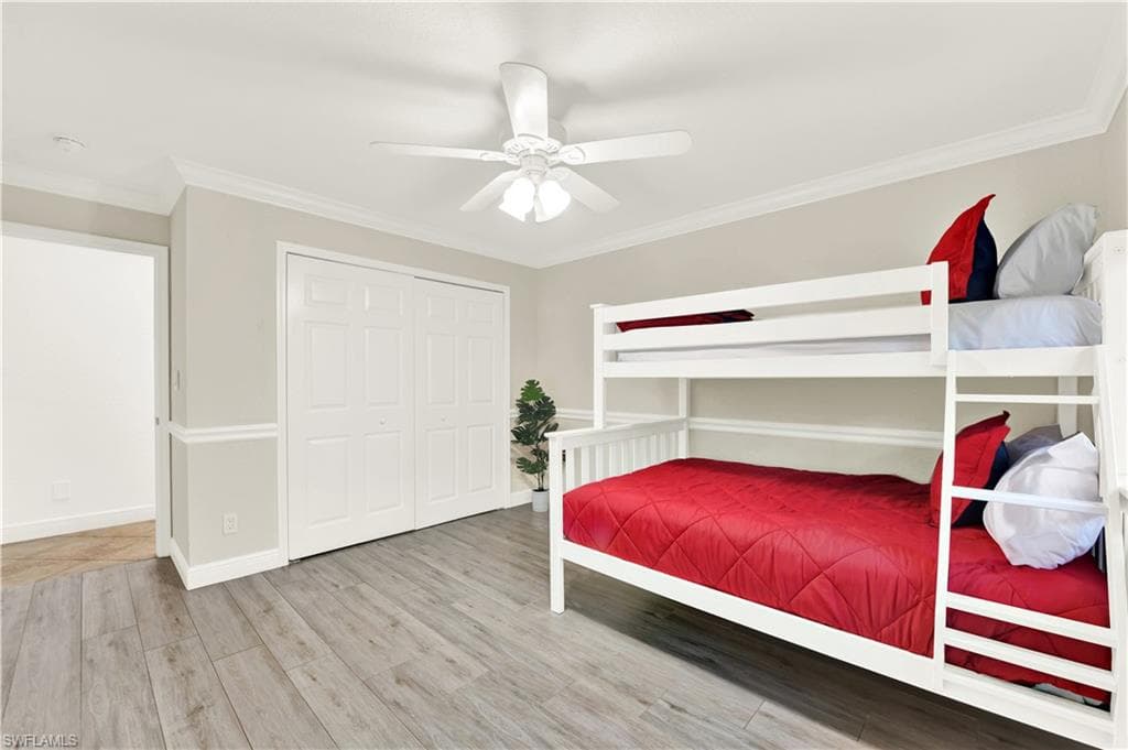 161 Golden Gate Blvd E, Naples, FL 34120-20