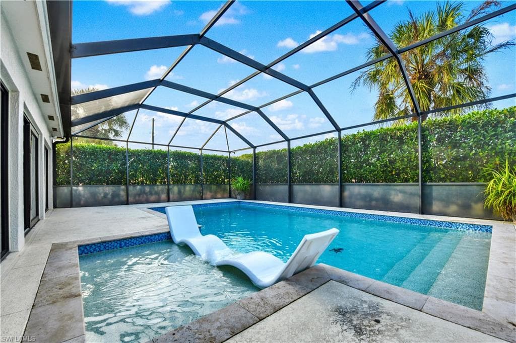 161 Golden Gate Blvd E, Naples, FL 34120-44