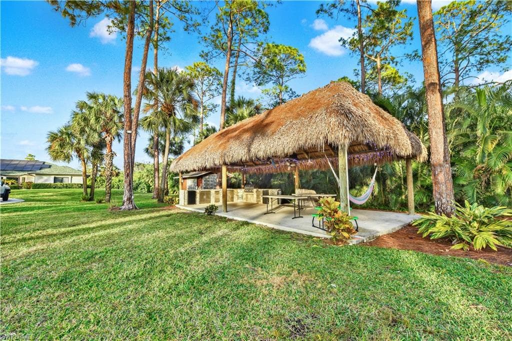 161 Golden Gate Blvd E, Naples, FL 34120-47
