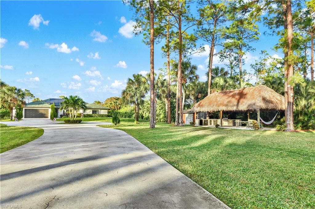 161 Golden Gate Blvd E, Naples, FL 34120-49