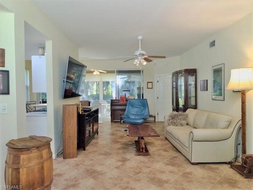 7110 Wild Forest Ct 101, Naples, FL 34109-5