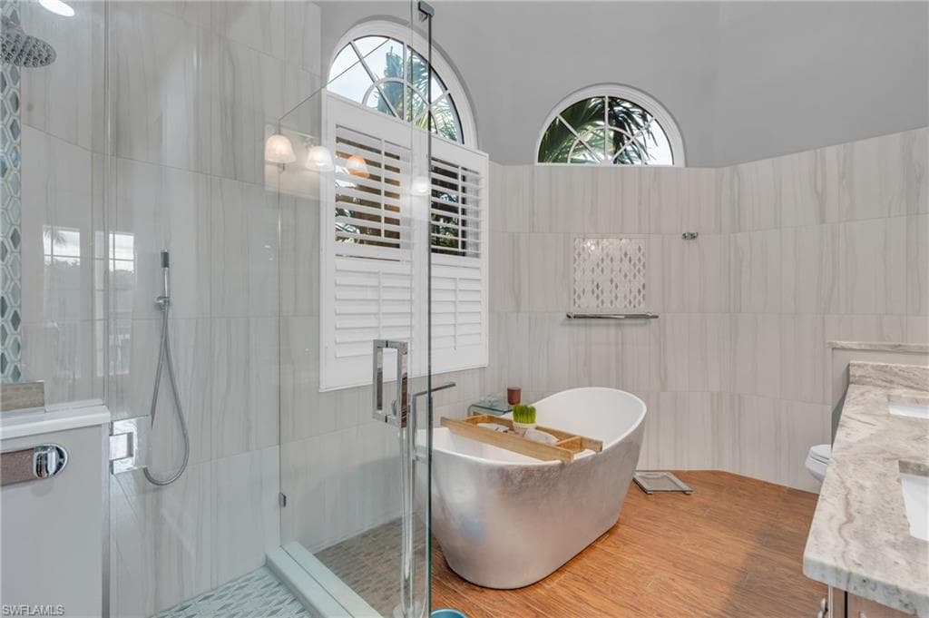 1180 Clam Ct 1, Naples, FL 34102-12