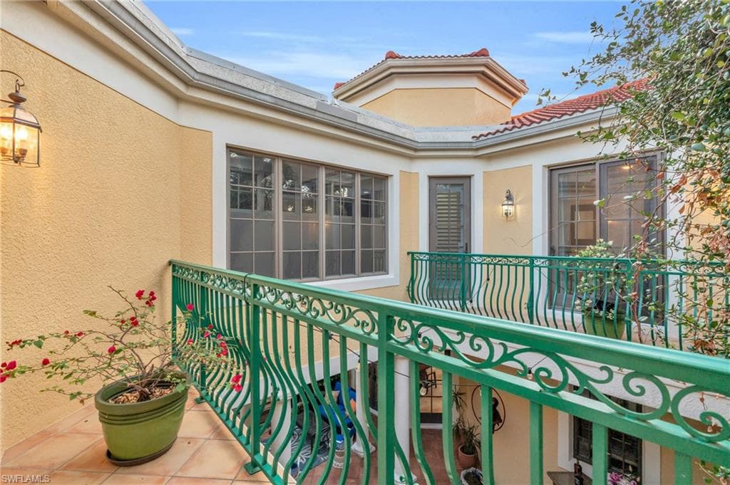 1180 Clam Ct 1, Naples, FL 34102-23