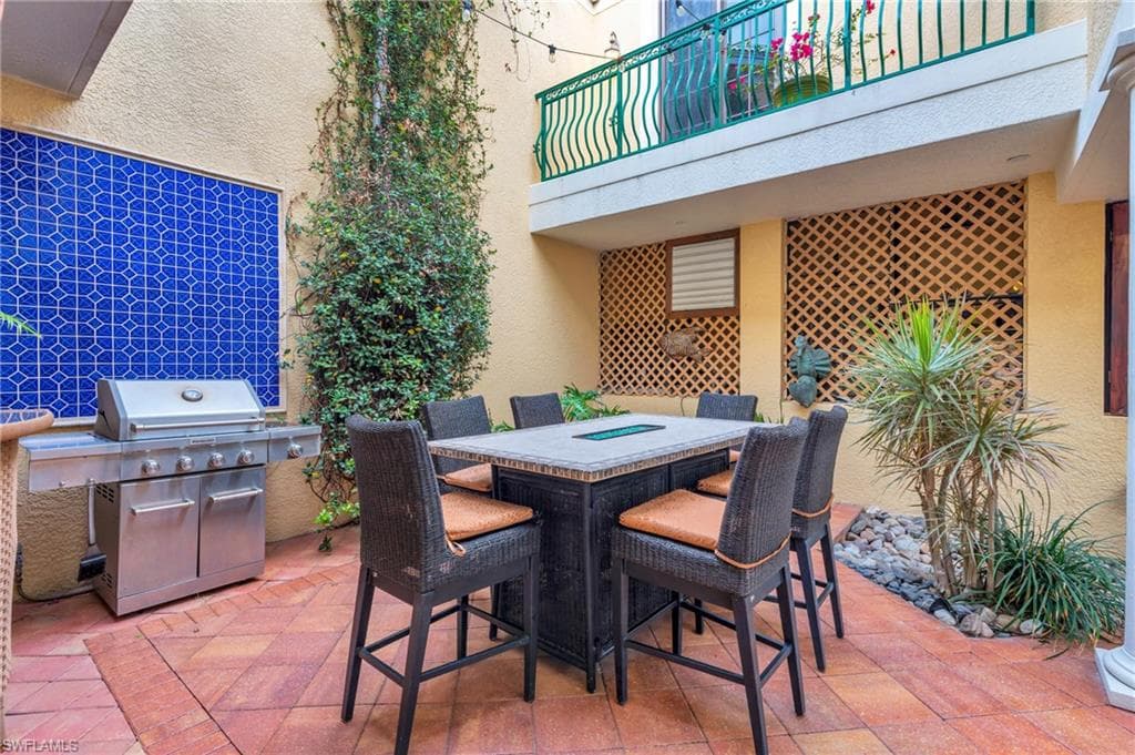 1180 Clam Ct 1, Naples, FL 34102-27