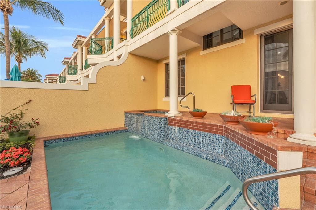 1180 Clam Ct 1, Naples, FL 34102-29