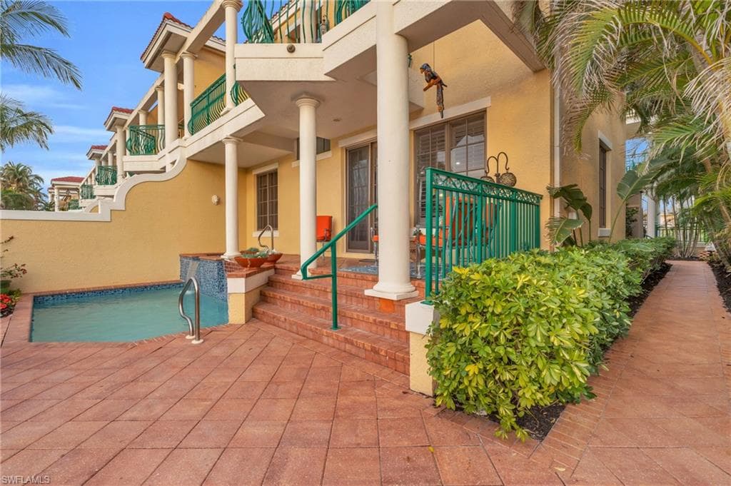 1180 Clam Ct 1, Naples, FL 34102-30