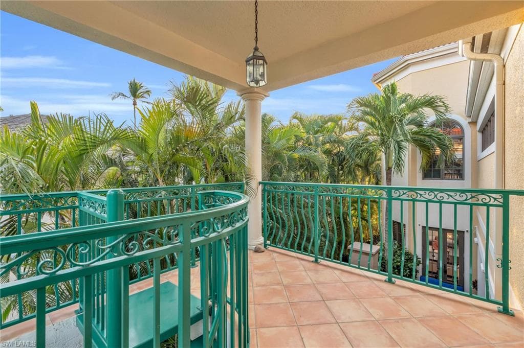 1180 Clam Ct 1, Naples, FL 34102-31