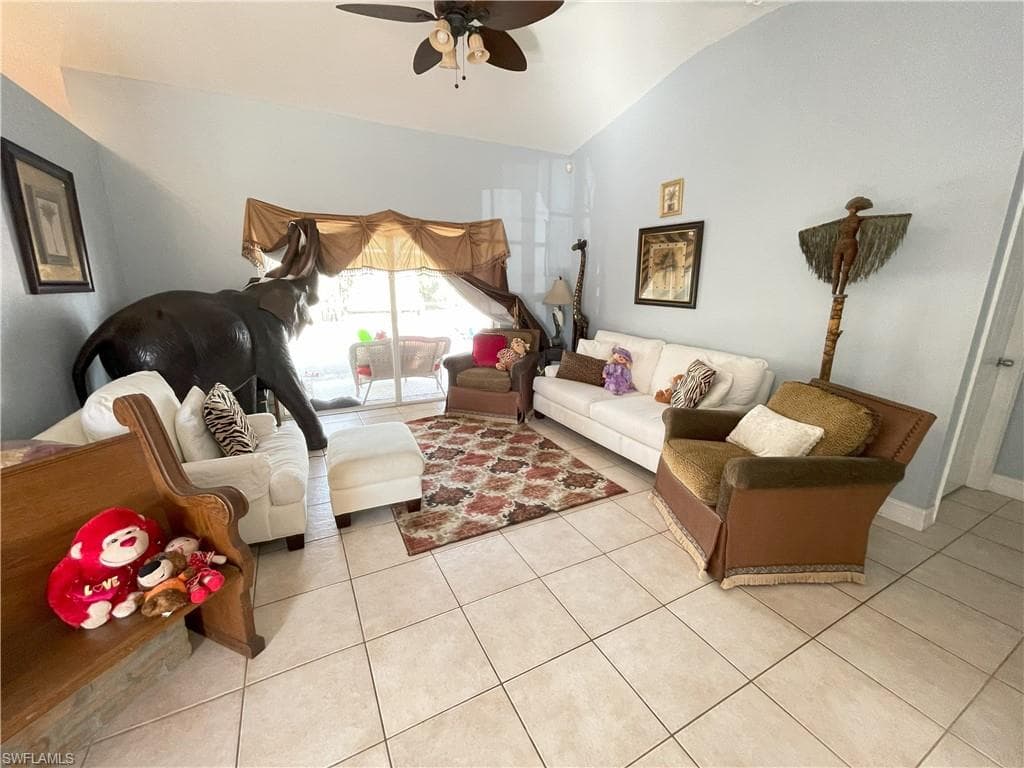4205 27th Ave NE, Naples, FL 34120-10