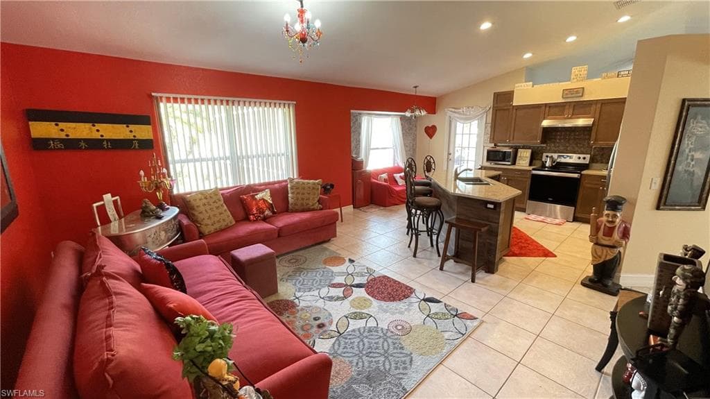 4205 27th Ave NE, Naples, FL 34120-22