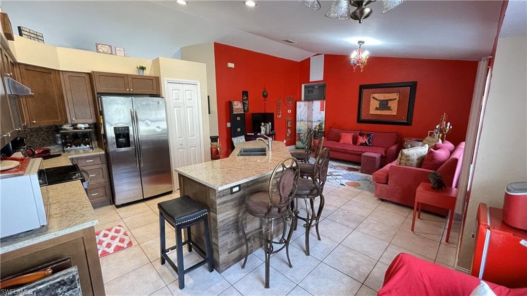 4205 27th Ave NE, Naples, FL 34120-23