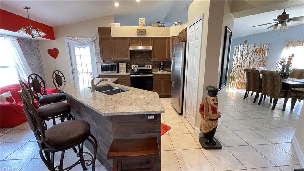 4205 27th Ave NE, Naples, FL 34120-7
