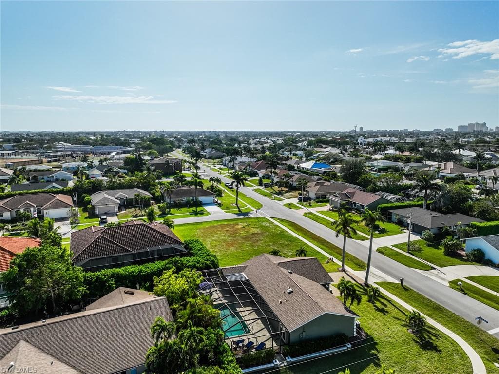 1318 Freeport Ave, Marco Island, FL 34145-13