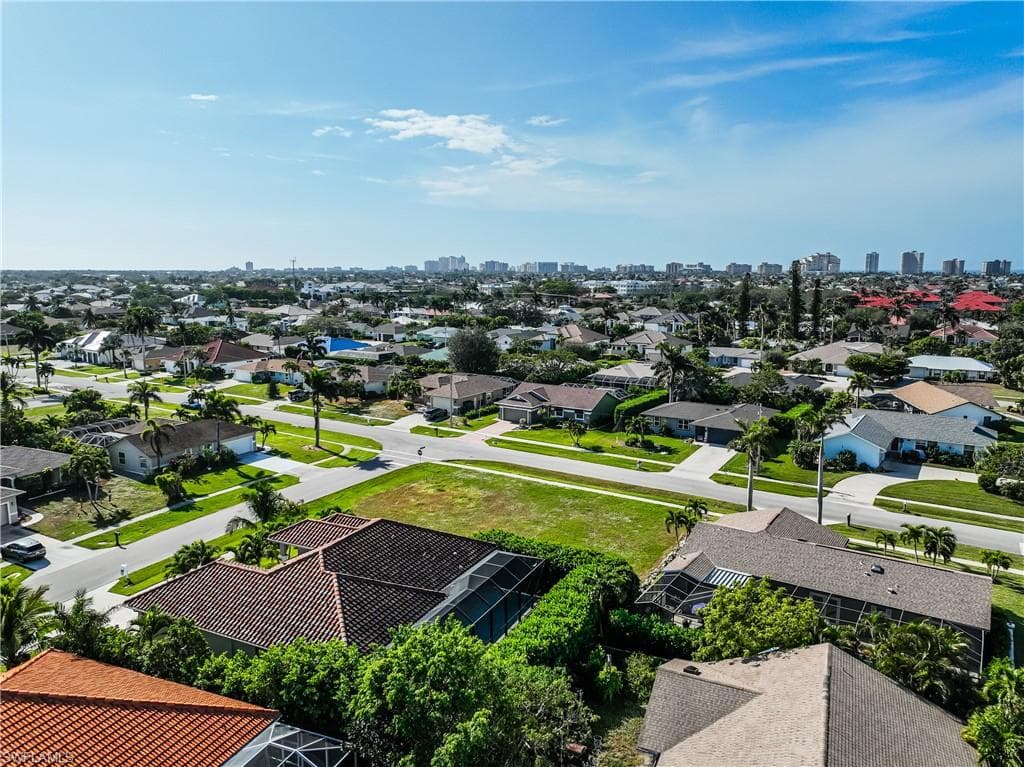 1318 Freeport Ave, Marco Island, FL 34145-14