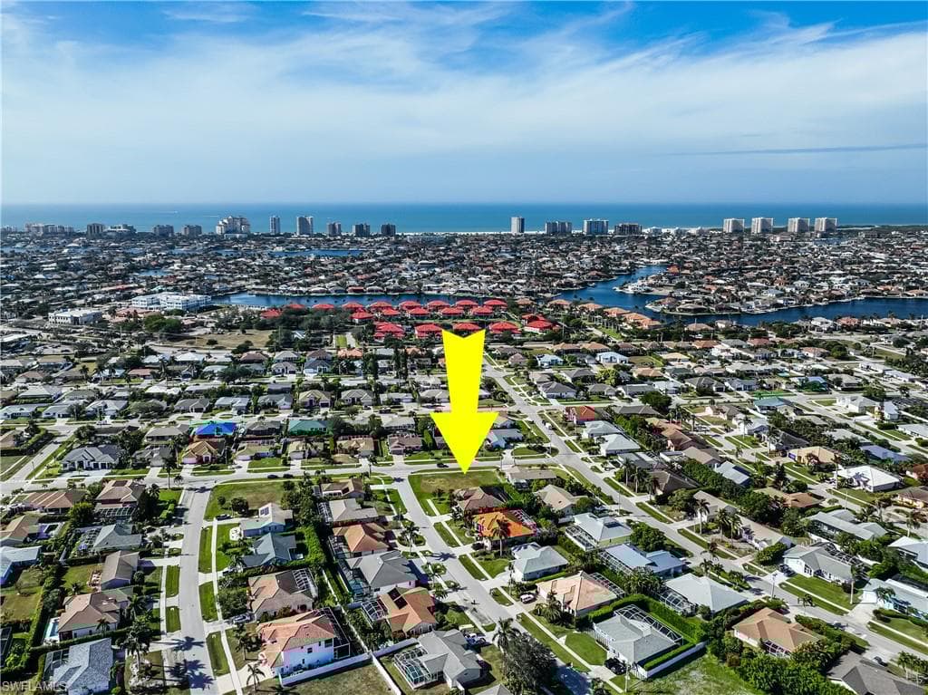 1318 Freeport Ave, Marco Island, FL 34145-2
