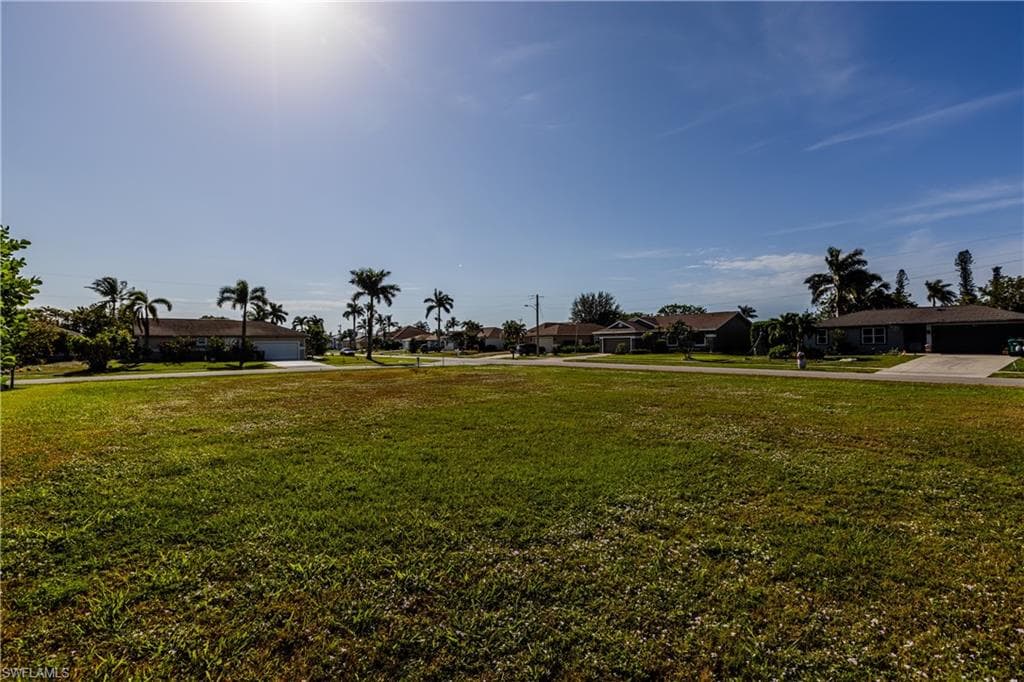 1318 Freeport Ave, Marco Island, FL 34145-6