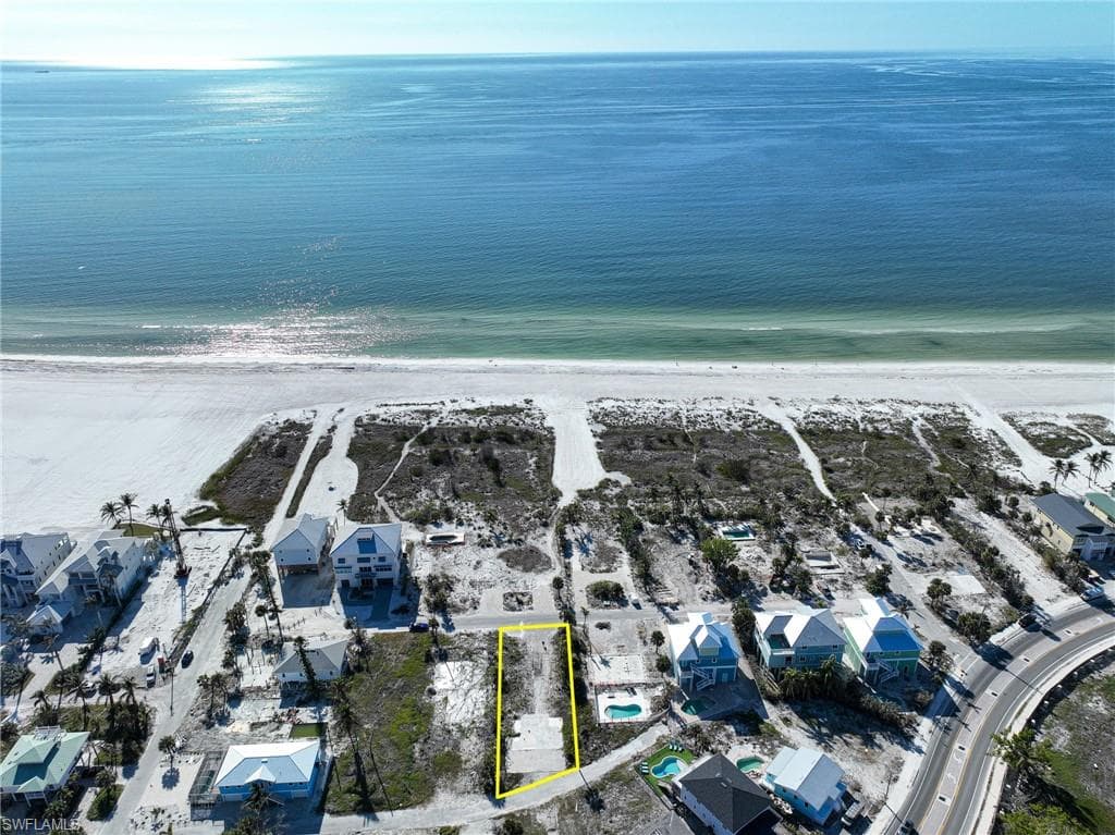 6053/6055 Gulf Rd, Fort Myers Beach, FL 33931-4
