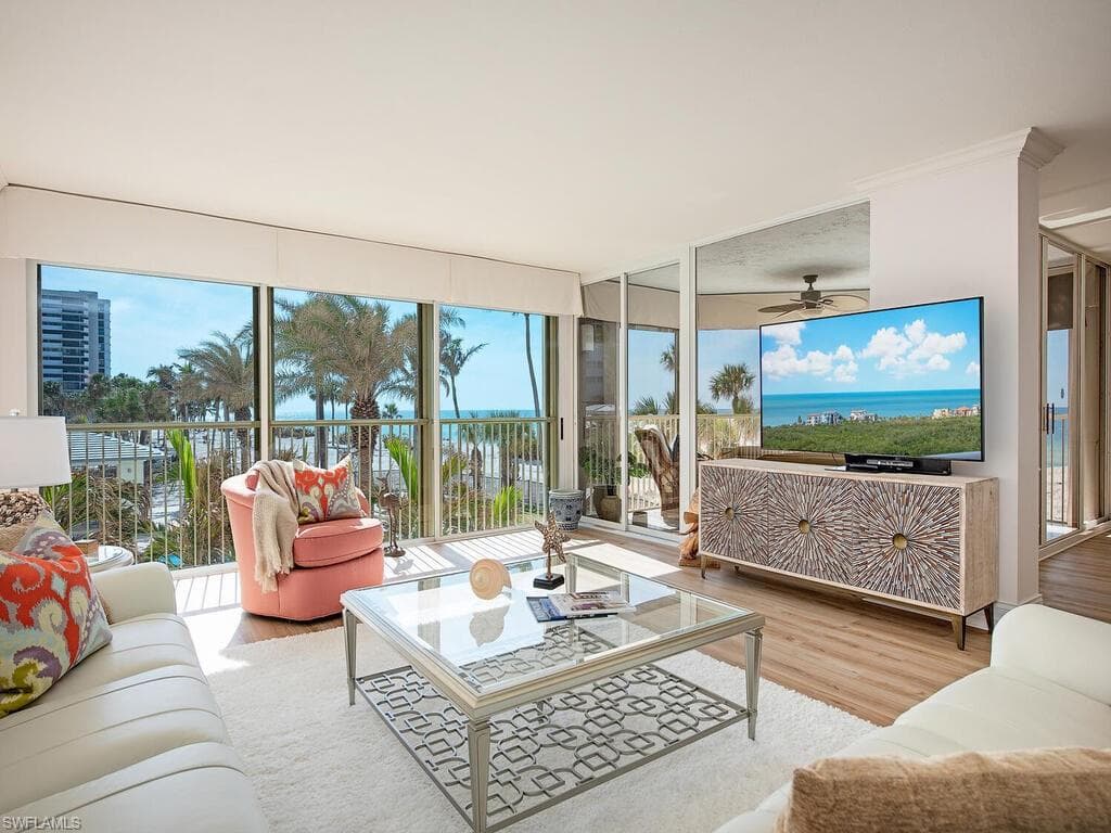 4051 Gulf Shore Blvd N 204, Naples, FL 34103-4