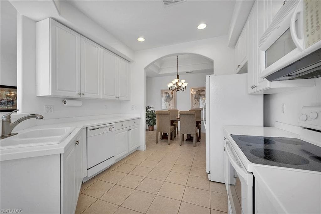 6031 Jonathans Bay Cir 101, Fort Myers, FL 33908-9