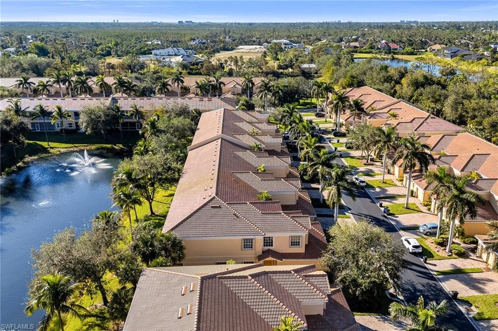 6031 Jonathans Bay Cir 101, Fort Myers, FL 33908-25
