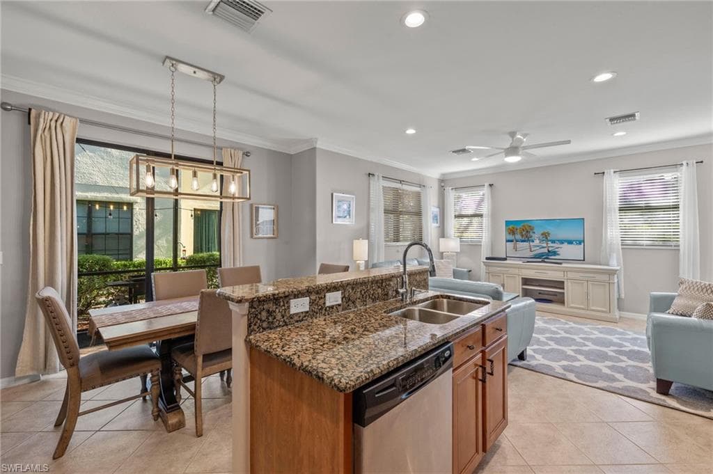 1134 Medan Ct N 33, Naples, FL 34113-12