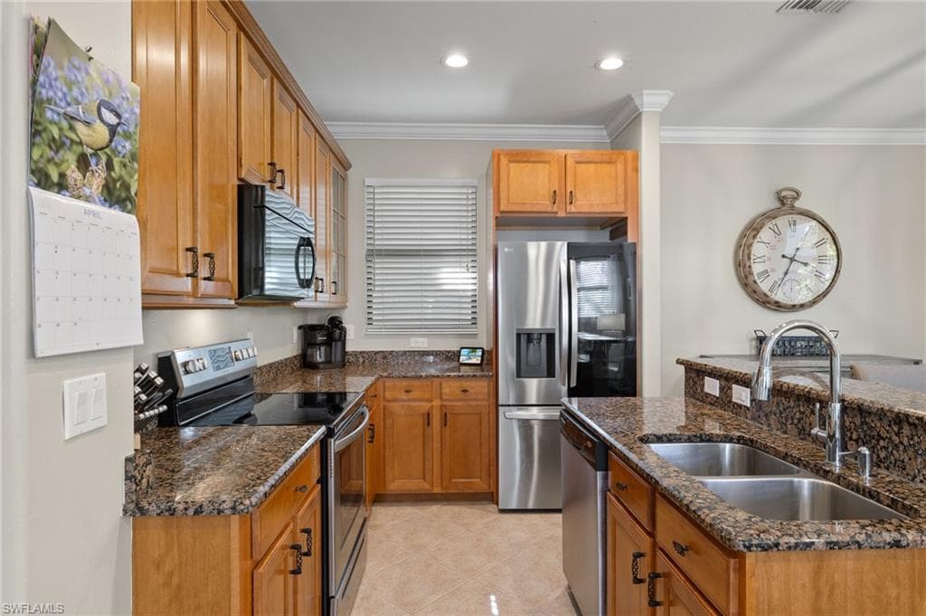1134 Medan Ct N 33, Naples, FL 34113-13
