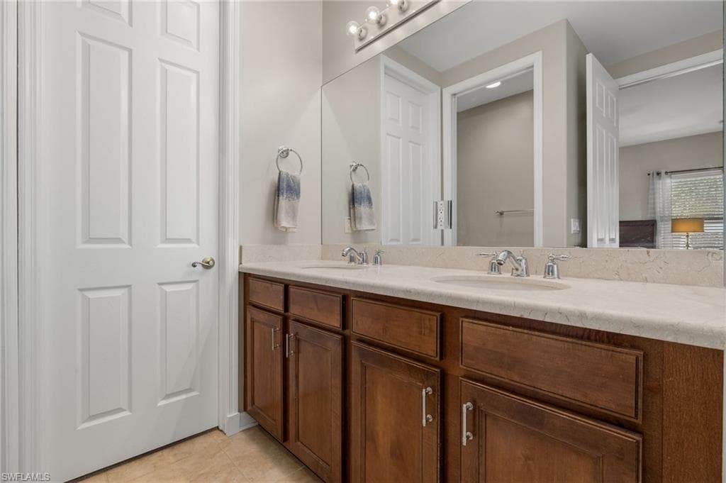 1134 Medan Ct N 33, Naples, FL 34113-18