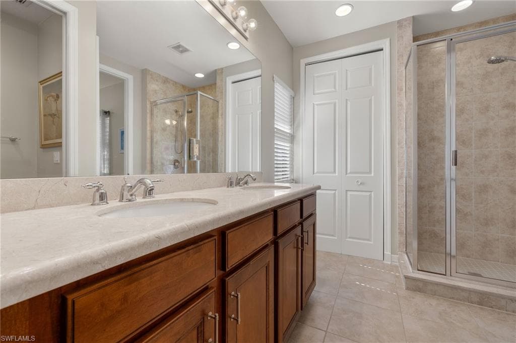 1134 Medan Ct N 33, Naples, FL 34113-19
