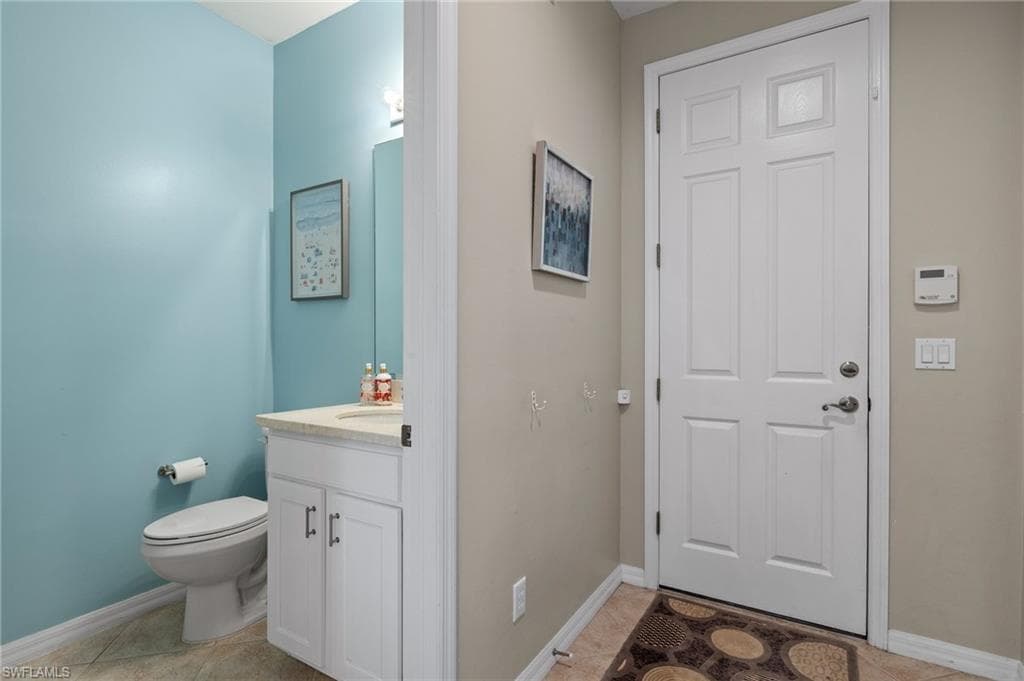 1134 Medan Ct N 33, Naples, FL 34113-25