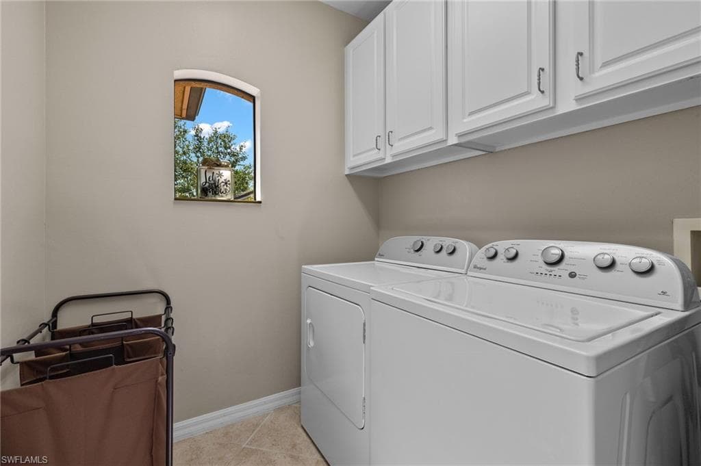 1134 Medan Ct N 33, Naples, FL 34113-27