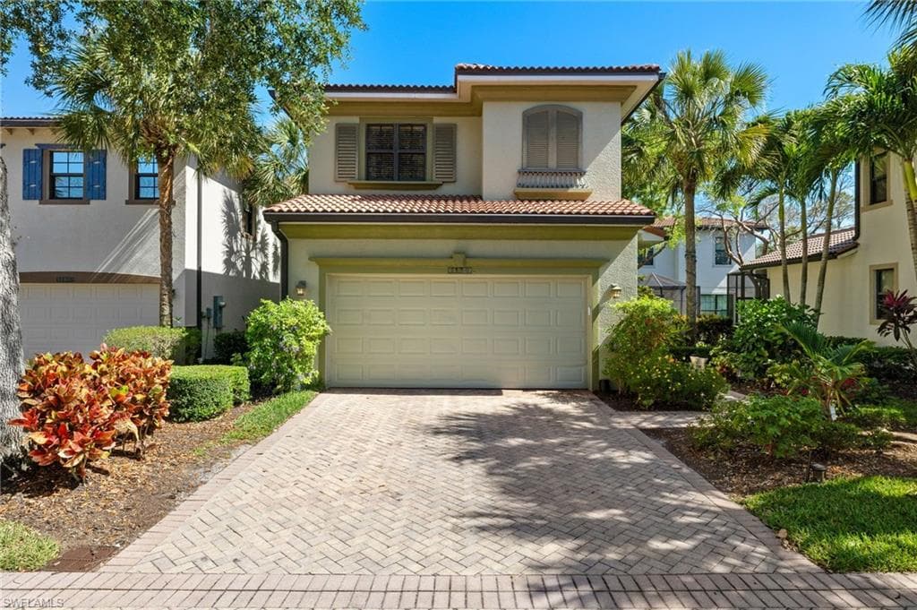 1134 Medan Ct N 33, Naples, FL 34113-31