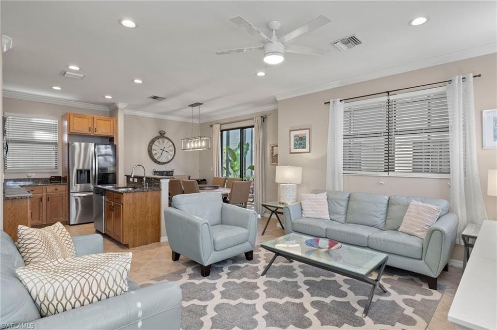 1134 Medan Ct N 33, Naples, FL 34113-6