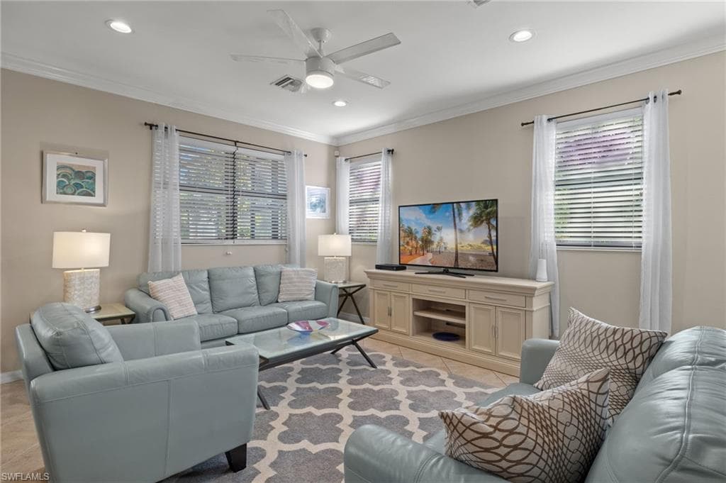 1134 Medan Ct N 33, Naples, FL 34113-7