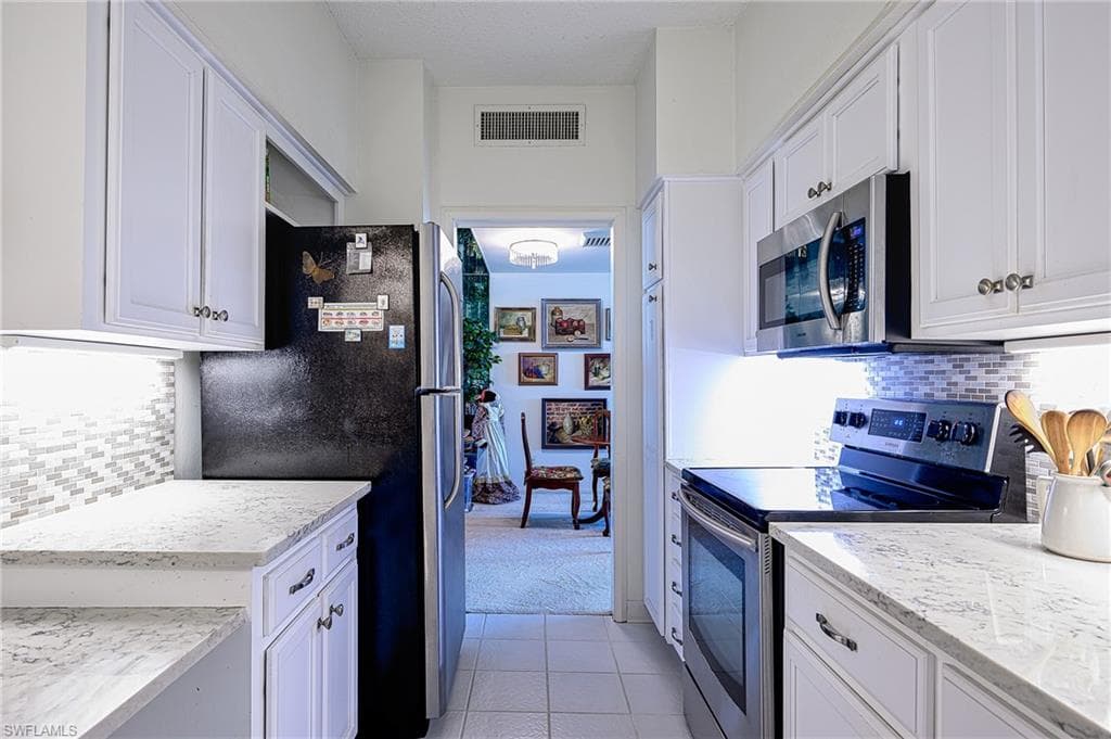 4001 Gulf Shore Blvd N Ph7, Naples, FL 34103-16