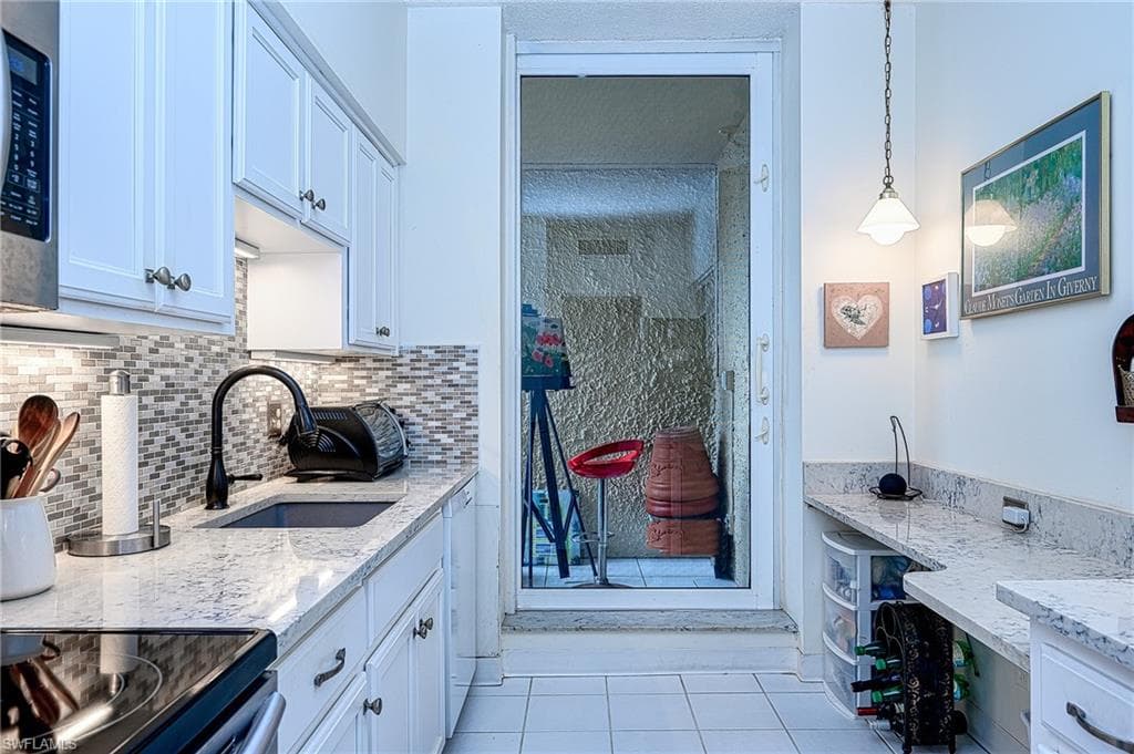 4001 Gulf Shore Blvd N Ph7, Naples, FL 34103-18