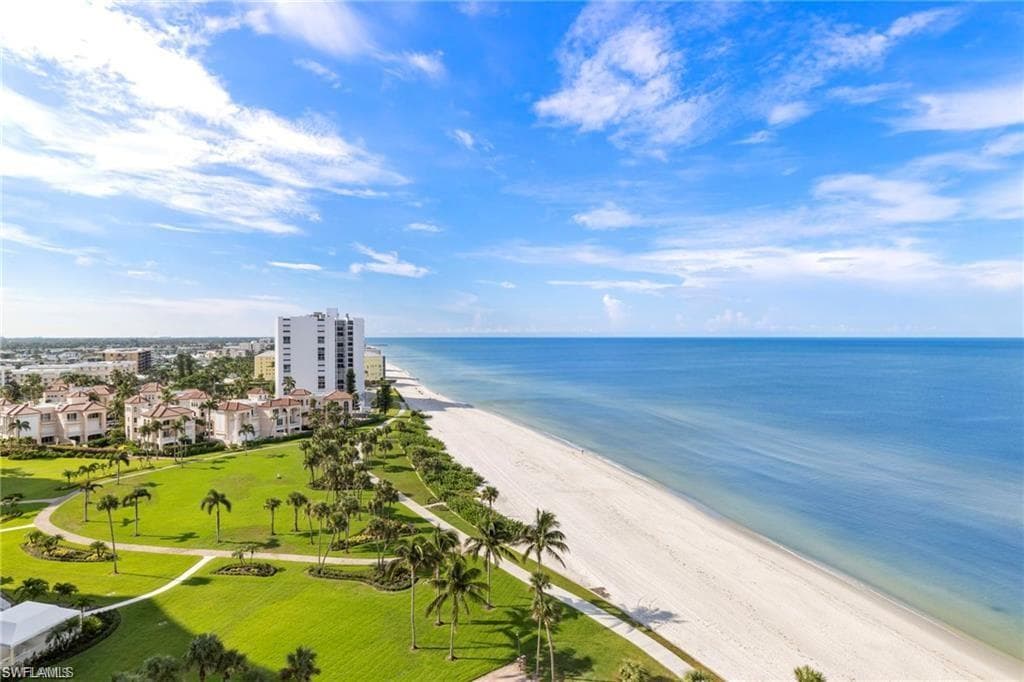 4001 Gulf Shore Blvd N Ph7, Naples, FL 34103-1