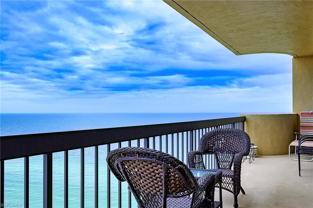 4001 Gulf Shore Blvd N Ph7, Naples, FL 34103-3
