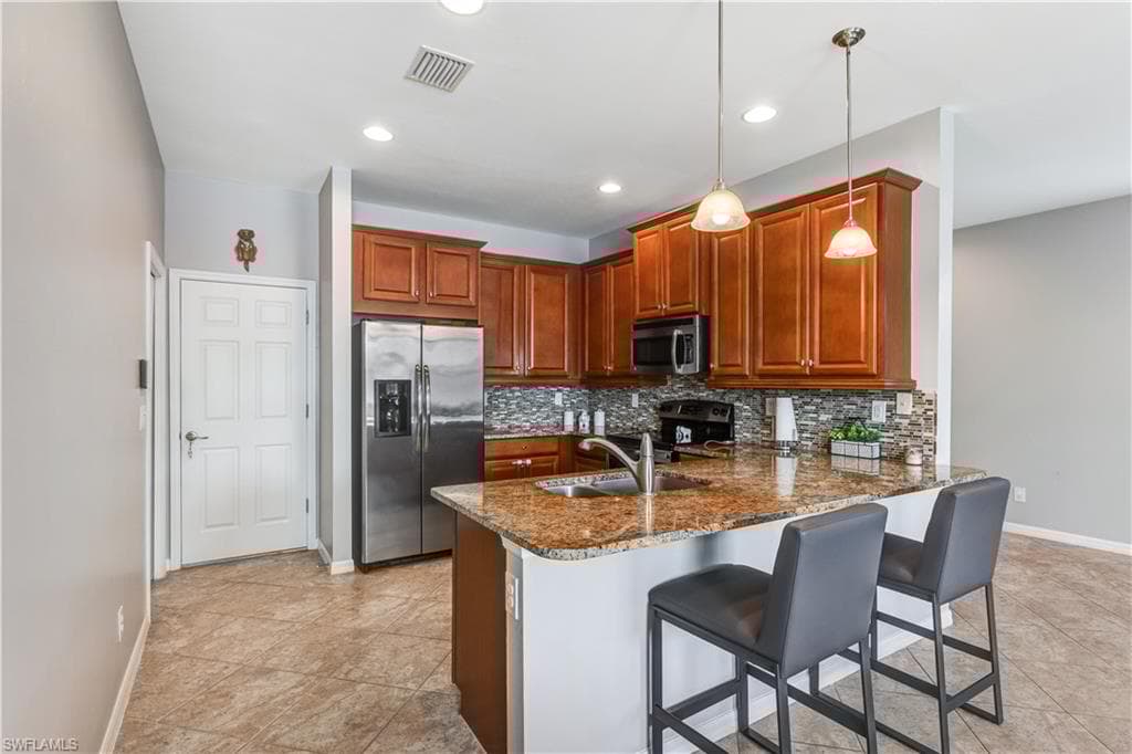 15104 Summit Place Cir 216, Naples, FL 34119-13