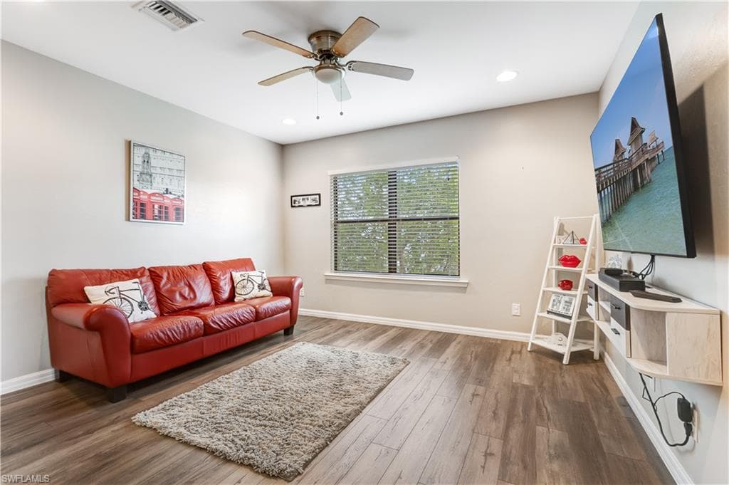 15104 Summit Place Cir 216, Naples, FL 34119-18