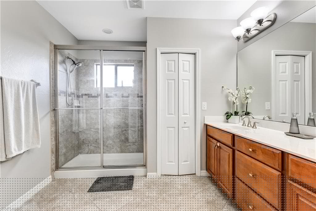 15104 Summit Place Cir 216, Naples, FL 34119-24
