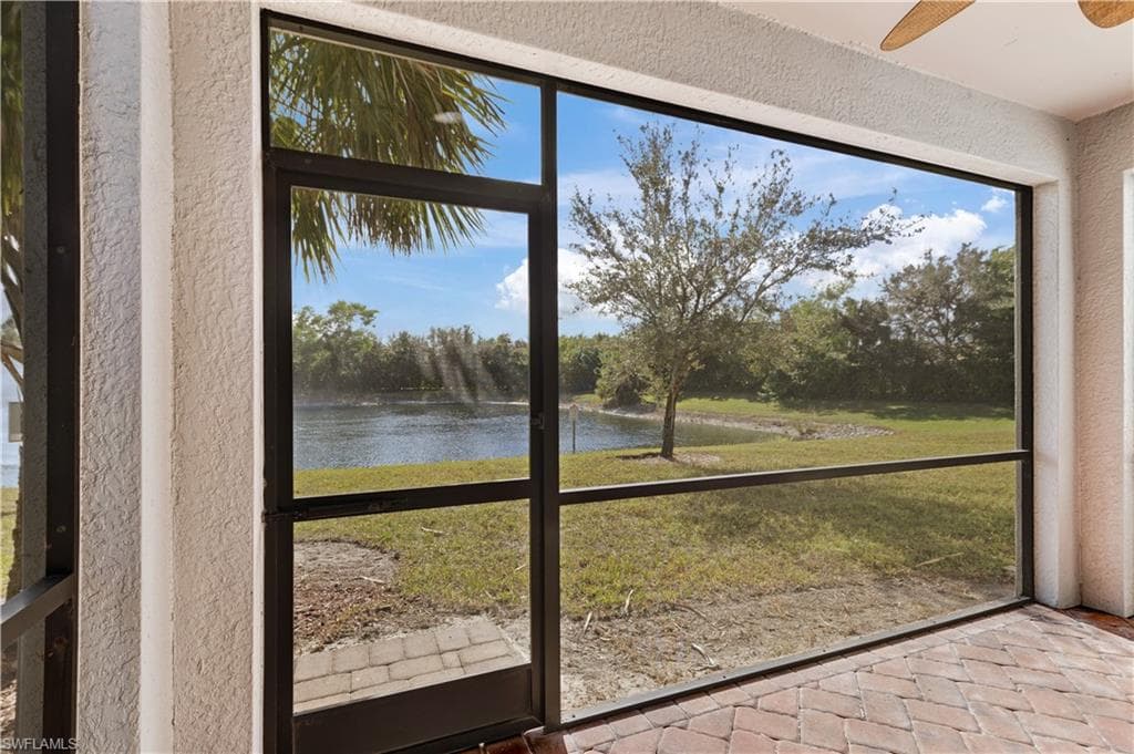 15104 Summit Place Cir 216, Naples, FL 34119-35