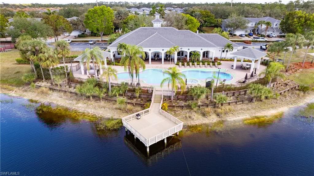 15104 Summit Place Cir 216, Naples, FL 34119-43