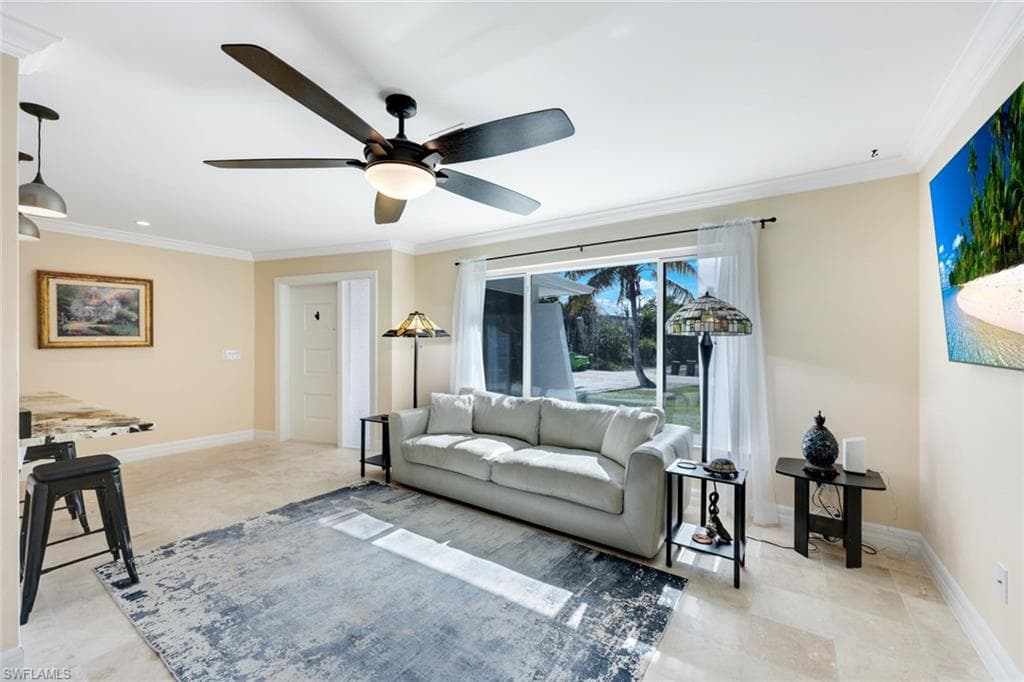 2115 Sunset Cir, Sanibel, FL 33957-4