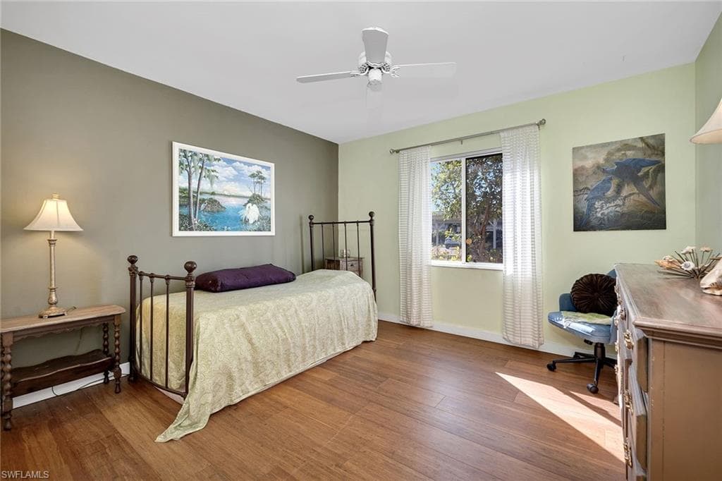 200 Furse Lakes Cir B2, Naples, FL 34104-11