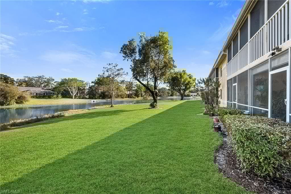 200 Furse Lakes Cir B2, Naples, FL 34104-17