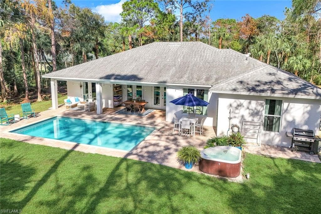 3700 11th Ave SW, Naples, FL 34117-28