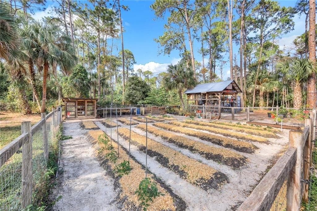 3700 11th Ave SW, Naples, FL 34117-42